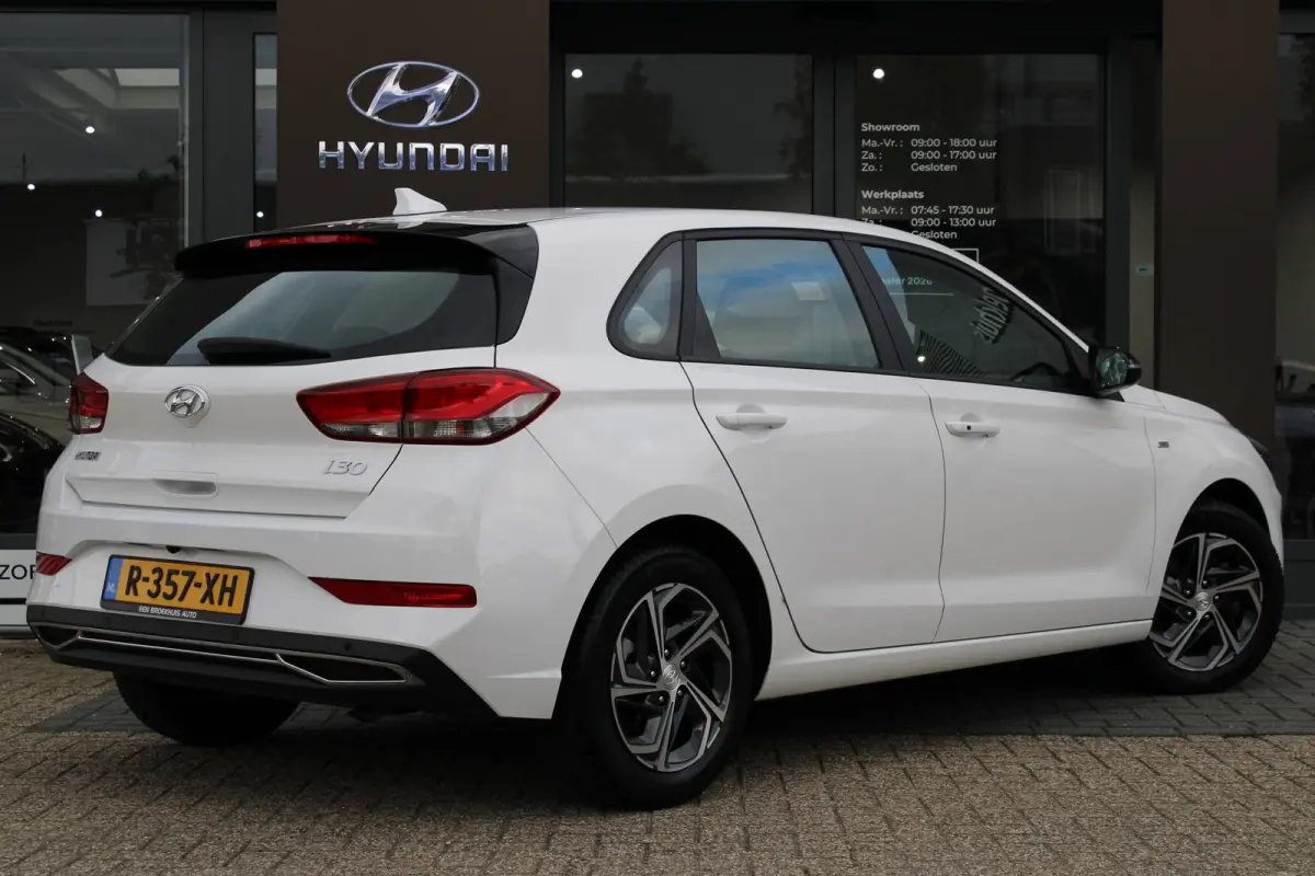 1.0 T-GDi MHEV Comfort Smart