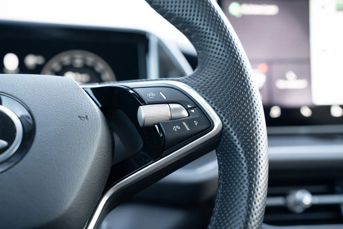 1.5 TSI MHEV 150pk Tour Edition | Adaptive Cruise | Dodehoeksensor | Camera | Elektrische Bestuurdersstoel