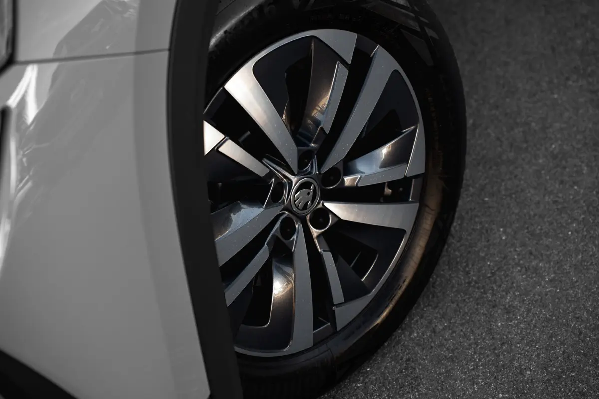 1.5 TSI MHEV 150pk Tour Edition | Adaptive Cruise | Dodehoeksensor | Camera | Elektrische Bestuurdersstoel