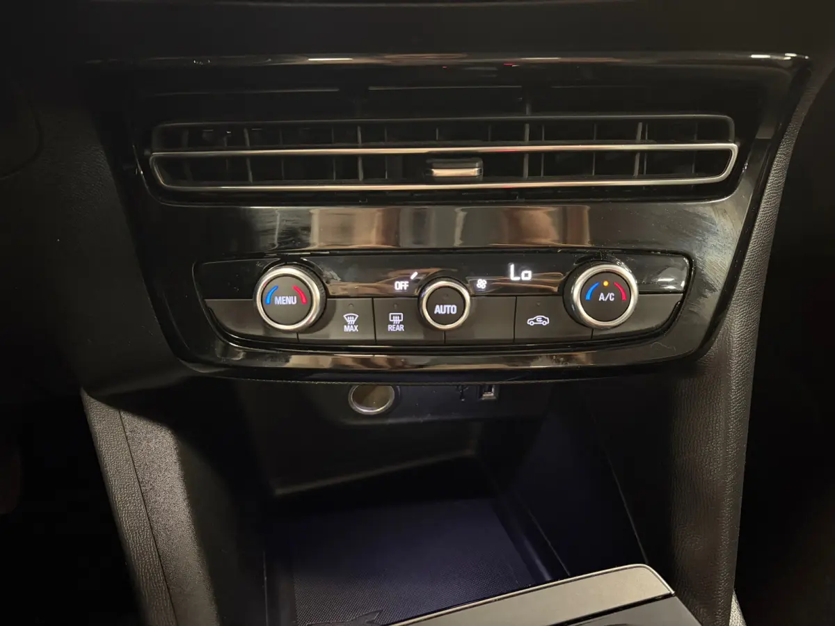 1.2 Turbo*130PK*Automaat*NAP*Camera*Cruise-Control*Airco*Trekhaak*PDC*