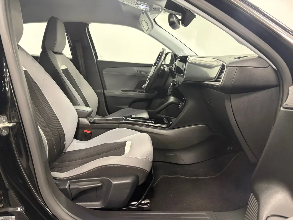 1.2 Turbo*130PK*Automaat*NAP*Camera*Cruise-Control*Airco*Trekhaak*PDC*