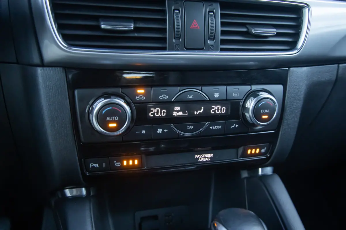 2.0 SkyActiv-G 165 GT-M Line 2WD | Trekhaak | Camera | Memory | Bose audio | Leder | Navigatie | Voorstoelen verwarmd | Achteruitrijcamera standaard | Cruise control | Electrische stoelen me