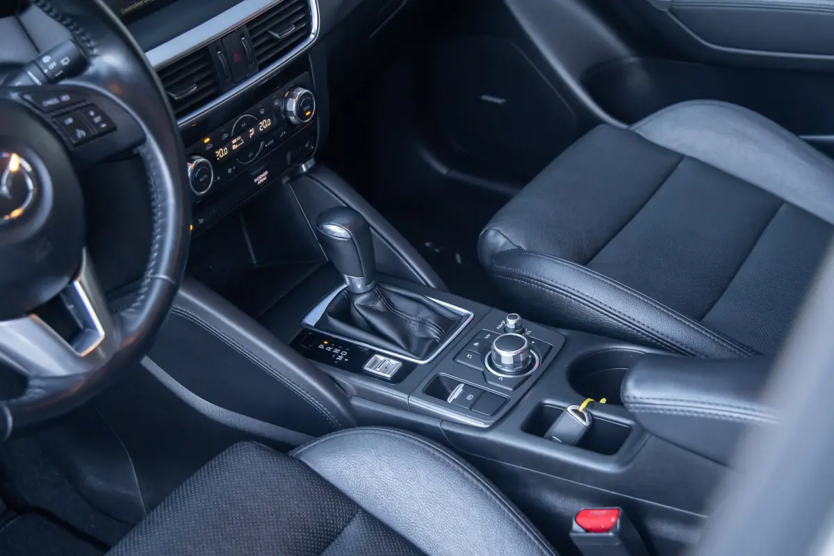2.0 SkyActiv-G 165 GT-M Line 2WD | Trekhaak | Camera | Memory | Bose audio | Leder | Navigatie | Voorstoelen verwarmd | Achteruitrijcamera standaard | Cruise control | Electrische stoelen me