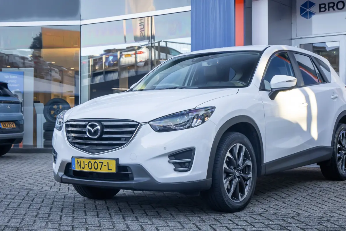 2.0 SkyActiv-G 165 GT-M Line 2WD | Trekhaak | Camera | Memory | Bose audio | Leder | Navigatie | Voorstoelen verwarmd | Achteruitrijcamera standaard | Cruise control | Electrische stoelen me