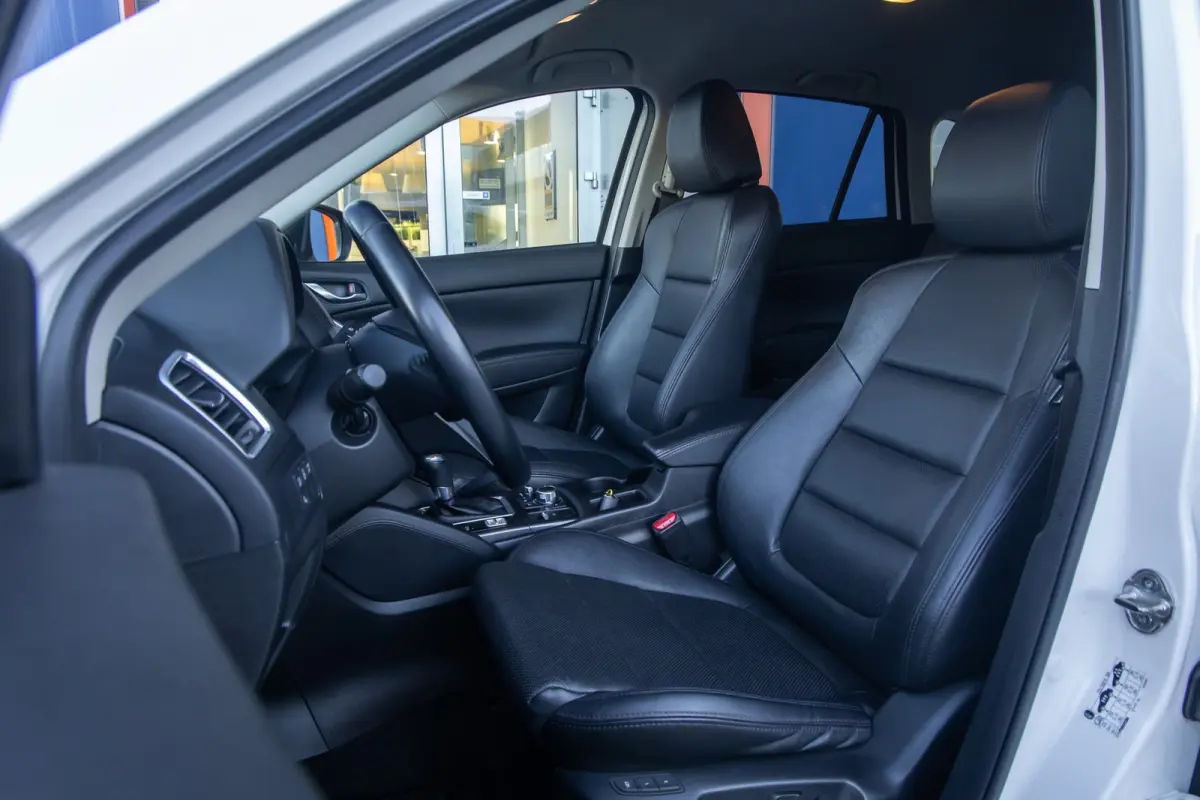 2.0 SkyActiv-G 165 GT-M Line 2WD | Trekhaak | Camera | Memory | Bose audio | Leder | Navigatie | Voorstoelen verwarmd | Achteruitrijcamera standaard | Cruise control | Electrische stoelen me