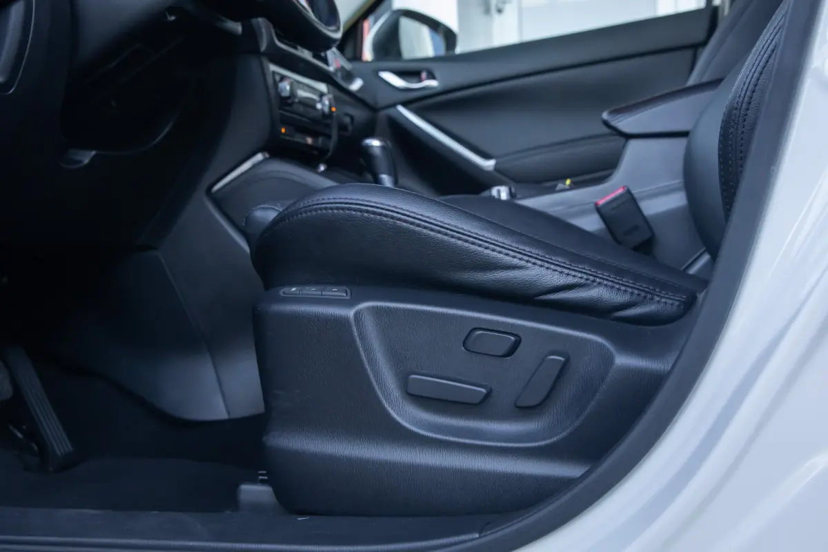 2.0 SkyActiv-G 165 GT-M Line 2WD | Trekhaak | Camera | Memory | Bose audio | Leder | Navigatie | Voorstoelen verwarmd | Achteruitrijcamera standaard | Cruise control | Electrische stoelen me