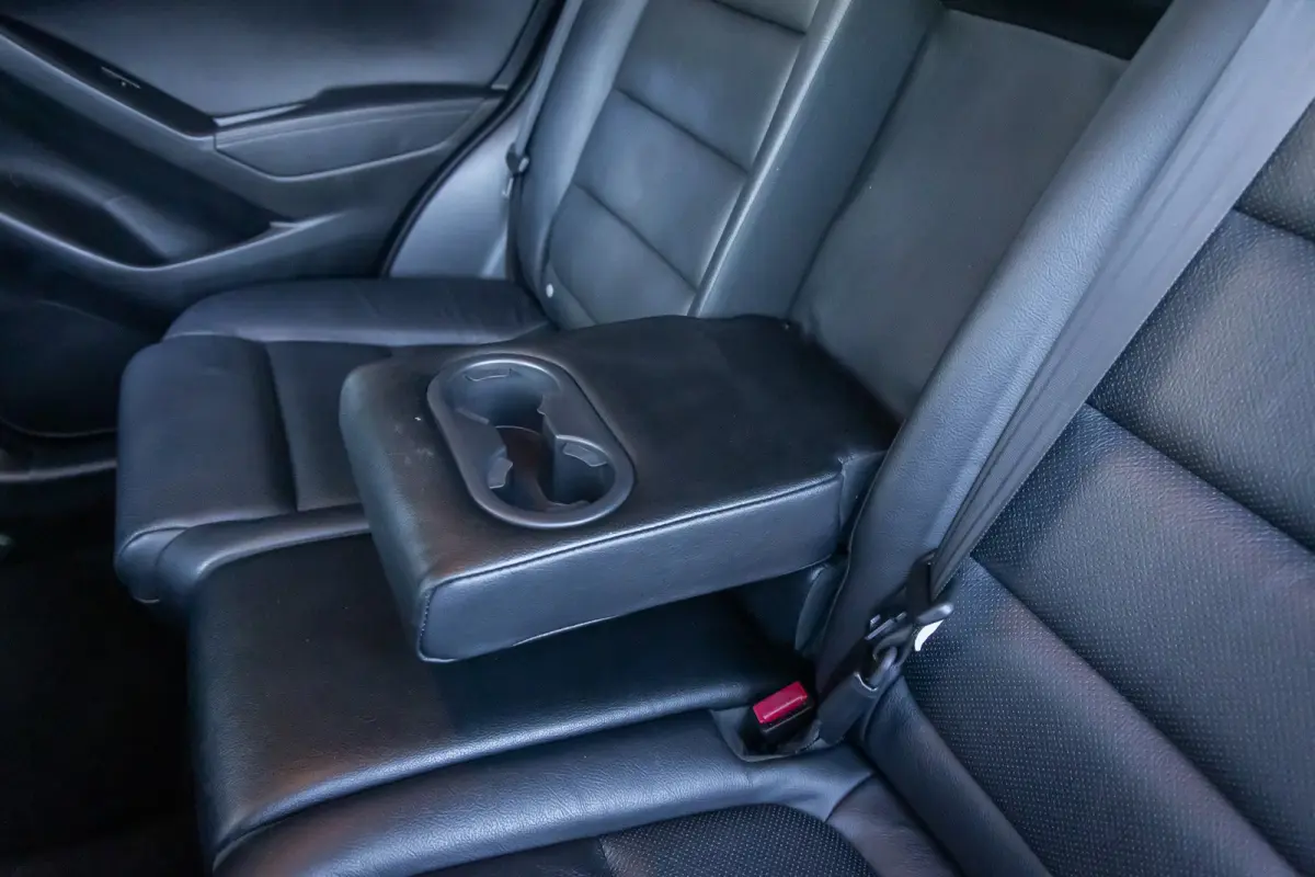 2.0 SkyActiv-G 165 GT-M Line 2WD | Trekhaak | Camera | Memory | Bose audio | Leder | Navigatie | Voorstoelen verwarmd | Achteruitrijcamera standaard | Cruise control | Electrische stoelen me