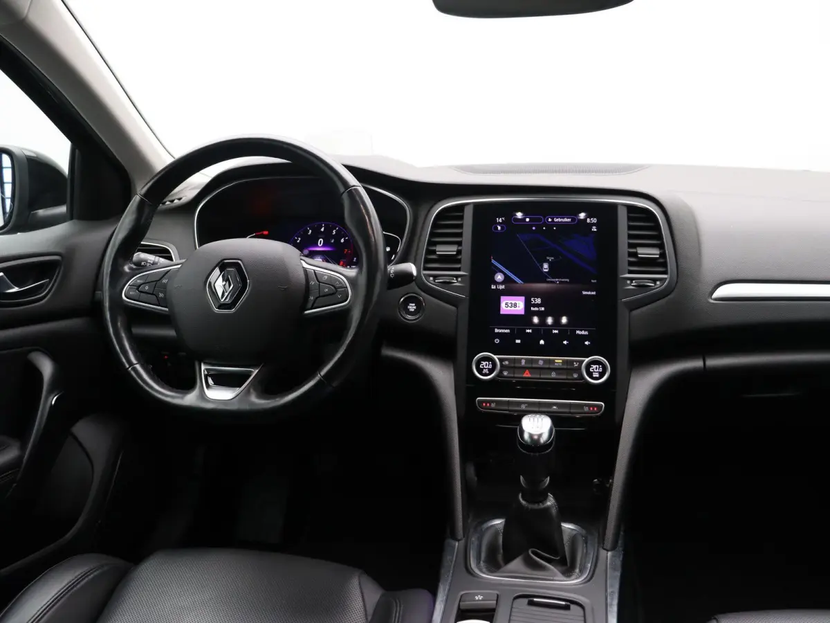 1.3 TCe Business Edition One | Trekhaak | Heads up display | Elektrisch verstelbare stoelen | 1ste Eigenaar |
