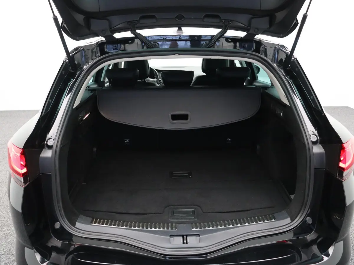 1.3 TCe Business Edition One | Trekhaak | Heads up display | Elektrisch verstelbare stoelen | 1ste Eigenaar |