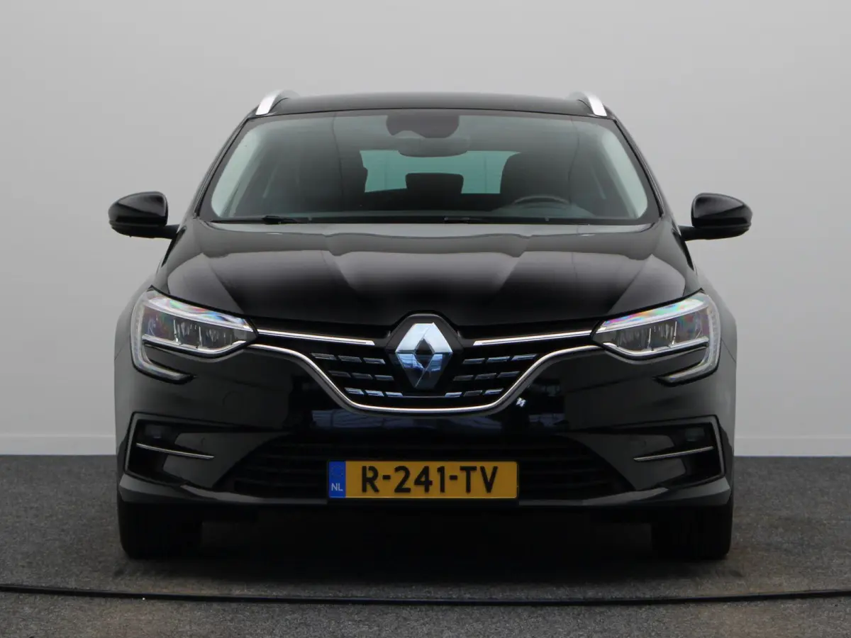 1.3 TCe Business Edition One | Trekhaak | Heads up display | Elektrisch verstelbare stoelen | 1ste Eigenaar |