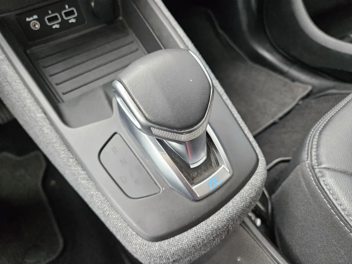 R135 Intens 52 kWh Koopaccu! SOH 94%! LED! Camera! NAP! Airco/Clima! PDC! Cruise Control! Navigatie!
