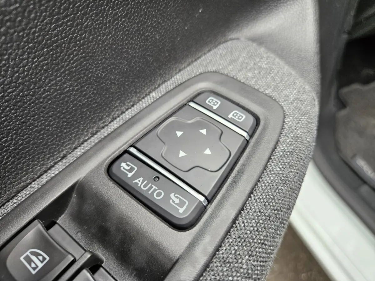 R135 Intens 52 kWh Koopaccu! SOH 94%! LED! Camera! NAP! Airco/Clima! PDC! Cruise Control! Navigatie!