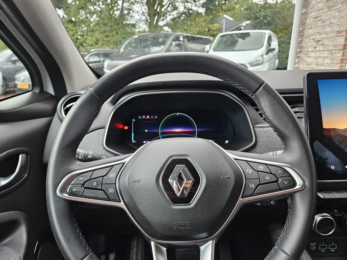 R135 Intens 52 kWh Koopaccu! SOH 94%! LED! Camera! NAP! Airco/Clima! PDC! Cruise Control! Navigatie!