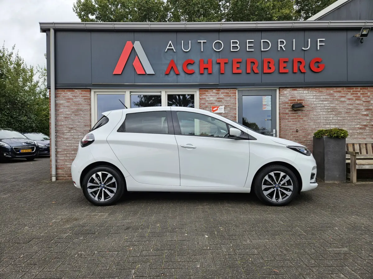 R135 Intens 52 kWh Koopaccu! SOH 94%! LED! Camera! NAP! Airco/Clima! PDC! Cruise Control! Navigatie!