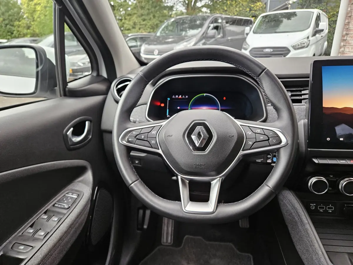 R135 Intens 52 kWh Koopaccu! SOH 94%! LED! Camera! NAP! Airco/Clima! PDC! Cruise Control! Navigatie!