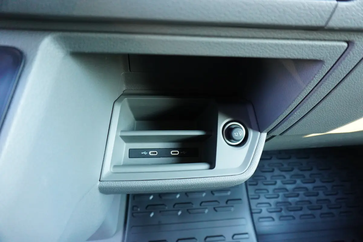 140pk Automaat L3H2/L2H1 Apple carplay Camera Parkeersensoren Stoelverwarming Airco 3-zits