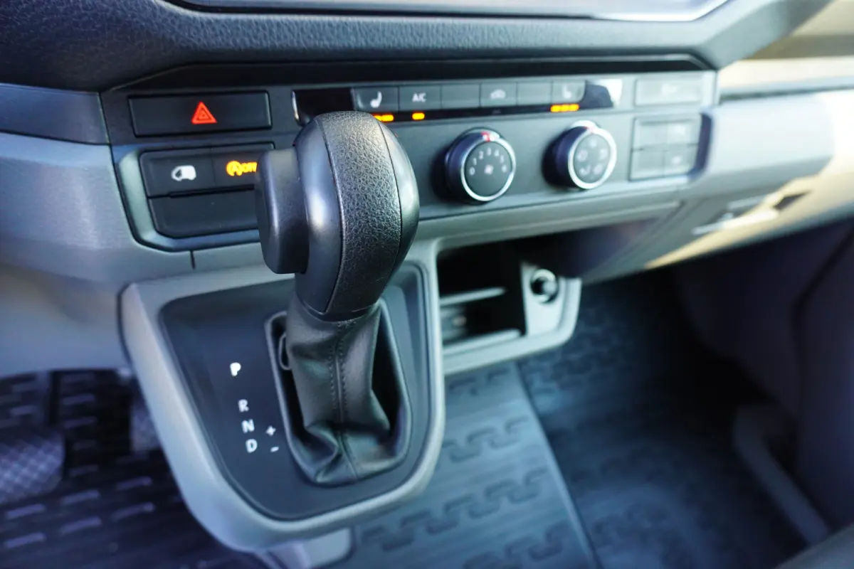 140pk Automaat L3H2/L2H1 Apple carplay Camera Parkeersensoren Stoelverwarming Airco 3-zits