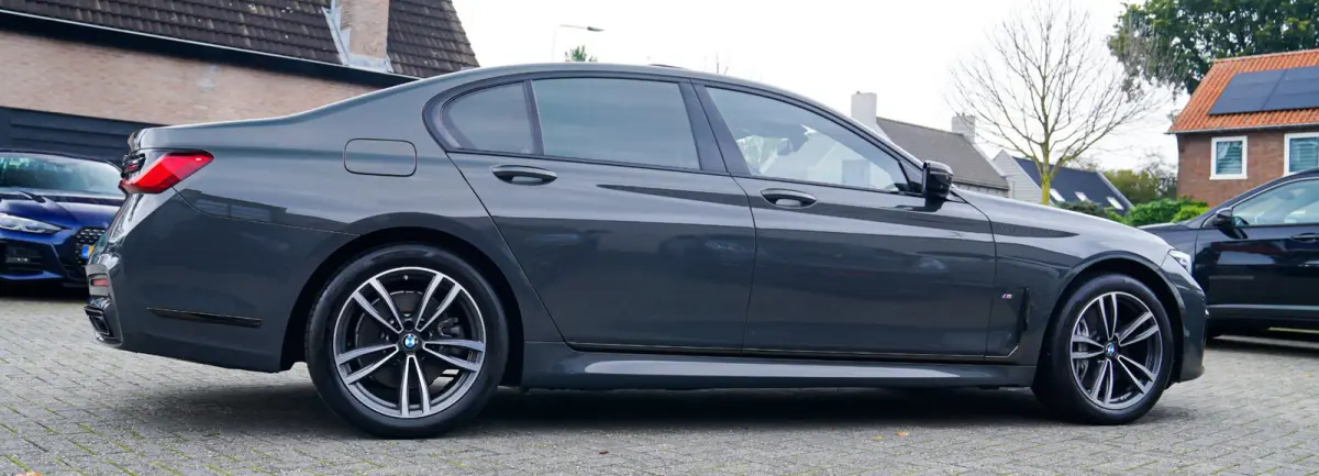 745e High Executive | Massage | Softclose | Achterbankverwarming | 360 | Head Up Display | Carplay