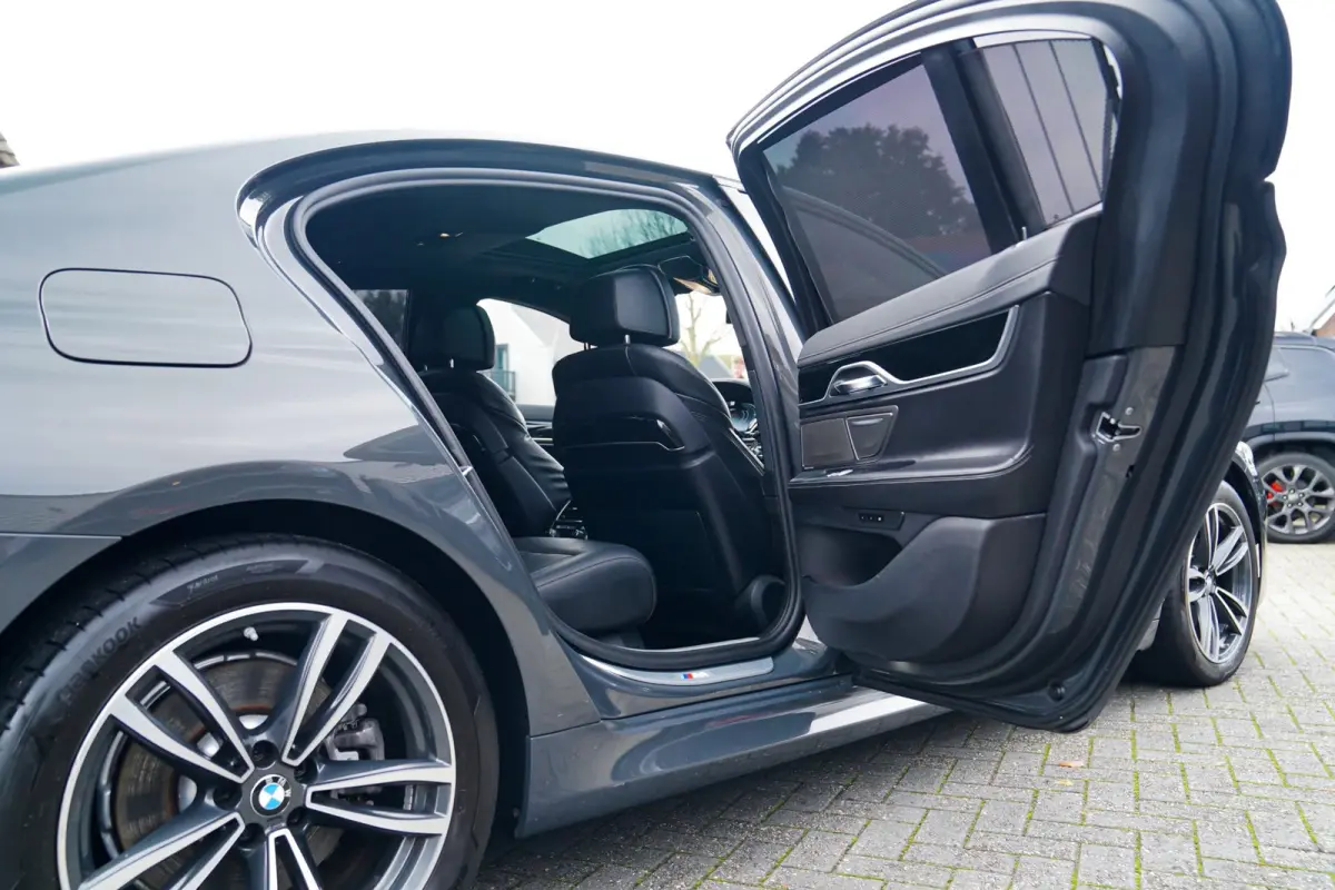 745e High Executive | Massage | Softclose | Achterbankverwarming | 360 | Head Up Display | Carplay