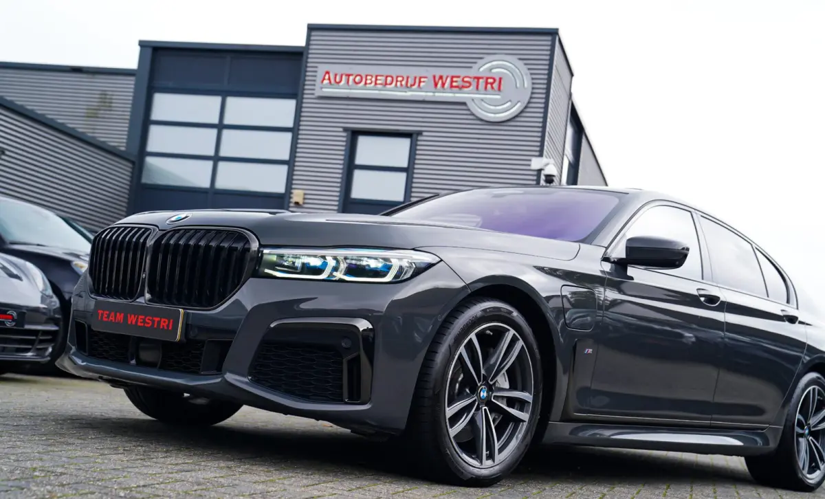 745e High Executive | Massage | Softclose | Achterbankverwarming | 360 | Head Up Display | Carplay