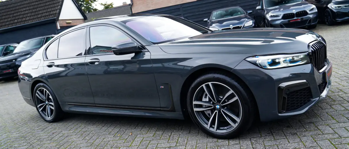 745e High Executive | Massage | Softclose | Achterbankverwarming | 360 | Head Up Display | Carplay