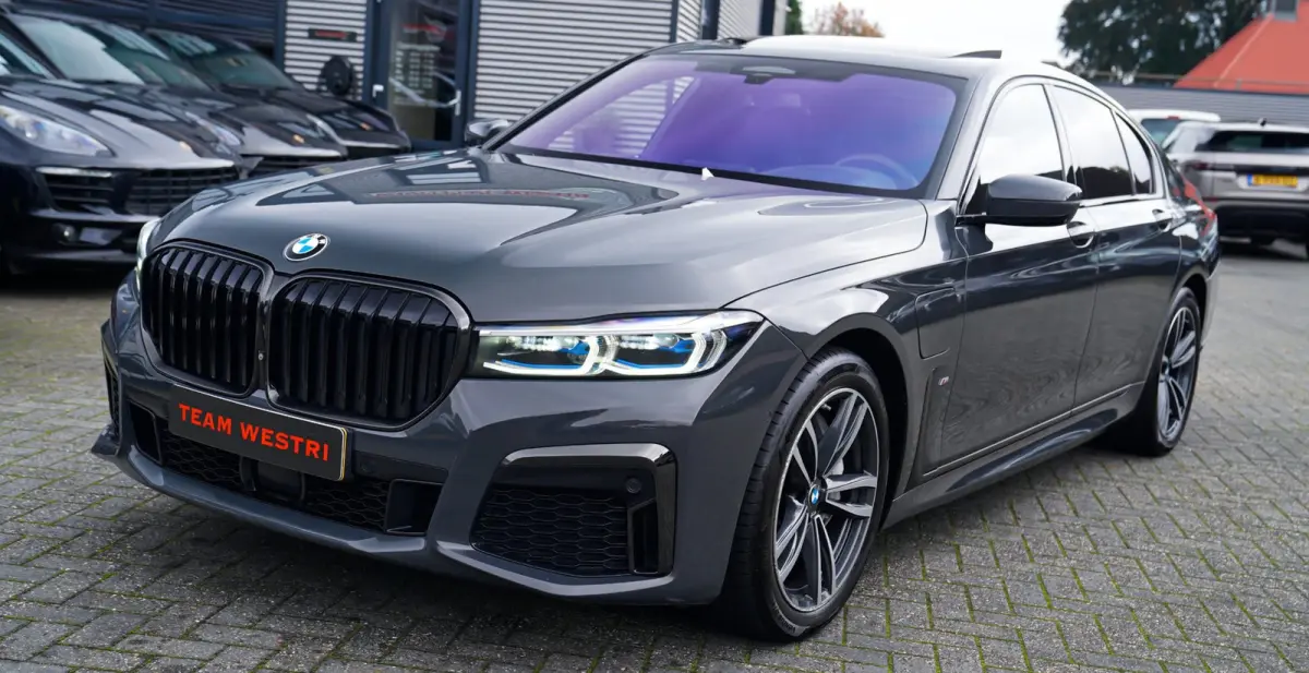745e High Executive | Massage | Softclose | Achterbankverwarming | 360 | Head Up Display | Carplay