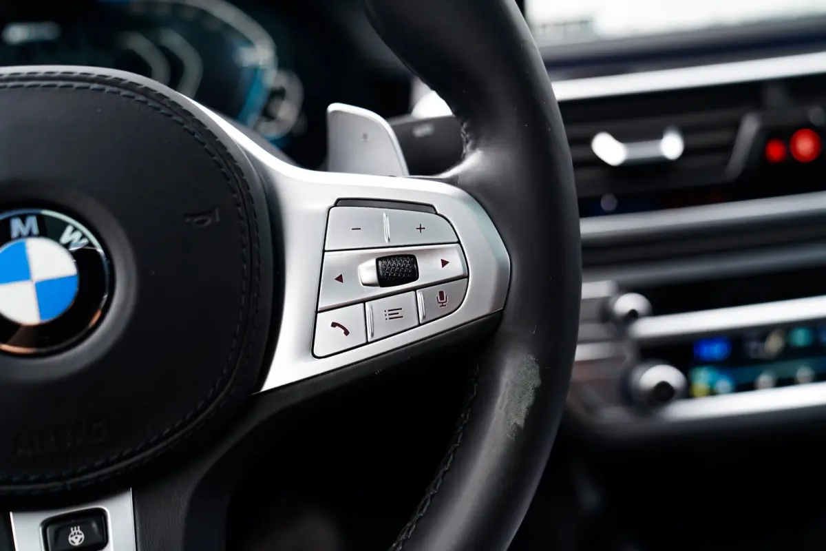 745e High Executive | Massage | Softclose | Achterbankverwarming | 360 | Head Up Display | Carplay