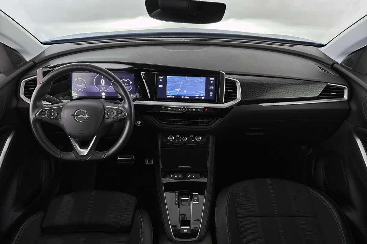 1.6 Turbo Plug-In Hybrid Level 3 GS Navi Camera Apple CarPLay