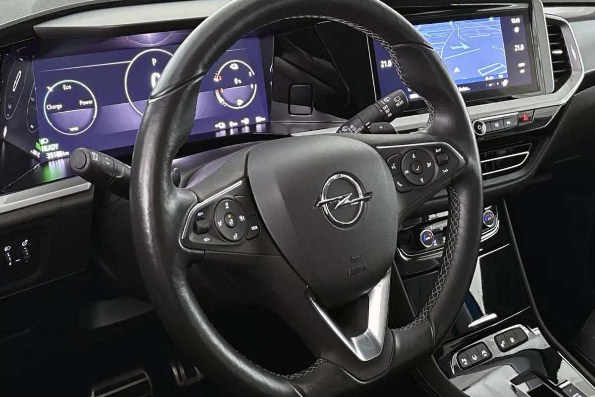 1.6 Turbo Plug-In Hybrid Level 3 GS Navi Camera Apple CarPLay