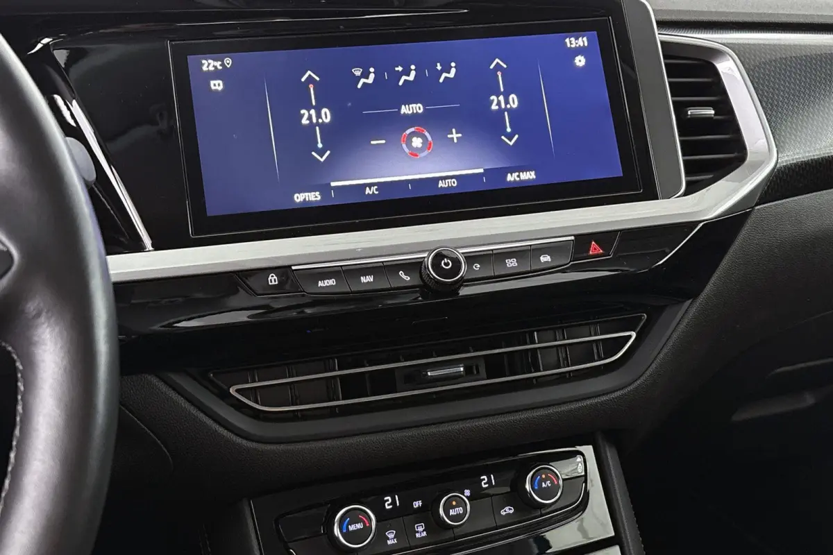 1.6 Turbo Plug-In Hybrid Level 3 GS Navi Camera Apple CarPLay