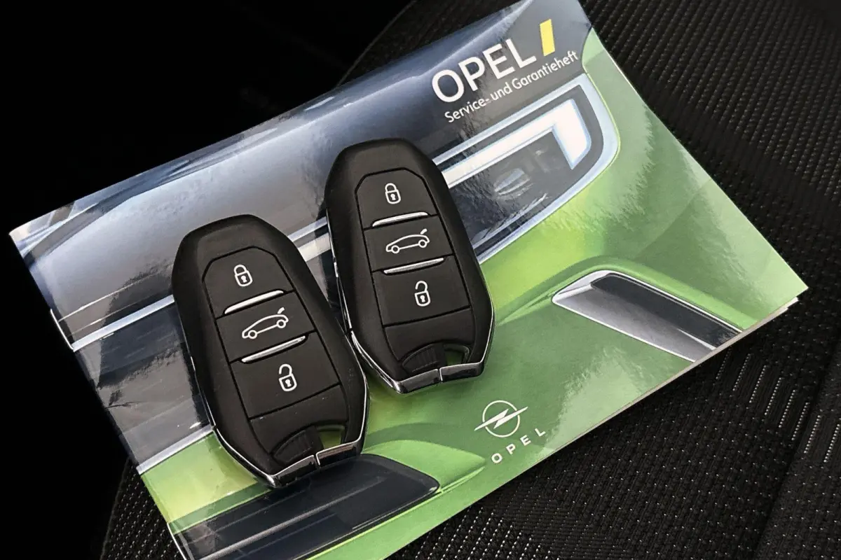1.6 Turbo Plug-In Hybrid Level 3 GS Navi Camera Apple CarPLay