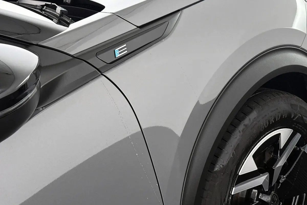 EV GT 54 kWh Panoramadak Keyless Camera