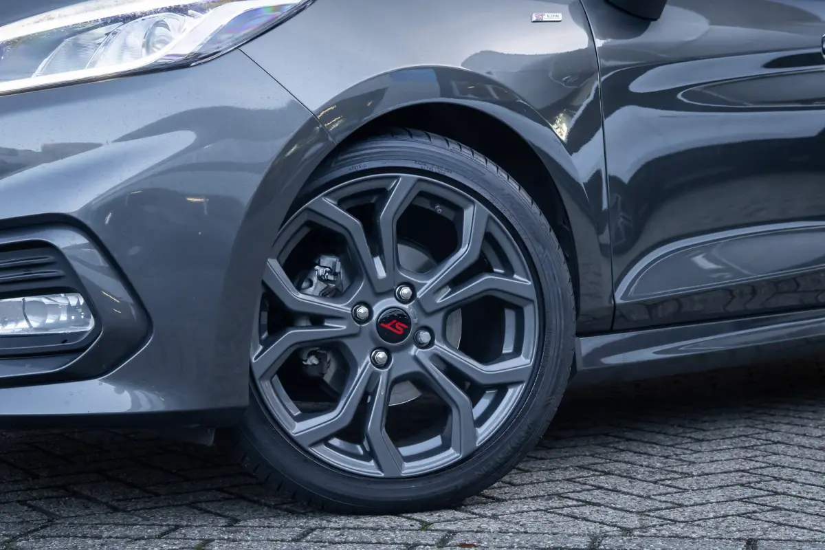 1.0 EcoBoost ST-Line | Trekhaak | Apple Carplay/Android Auto | Cruise control | Parkeersensoren | Airco | Apple Carplay/Android Auto|telefoonintegratie premium | Cruise control | Lichtmetale