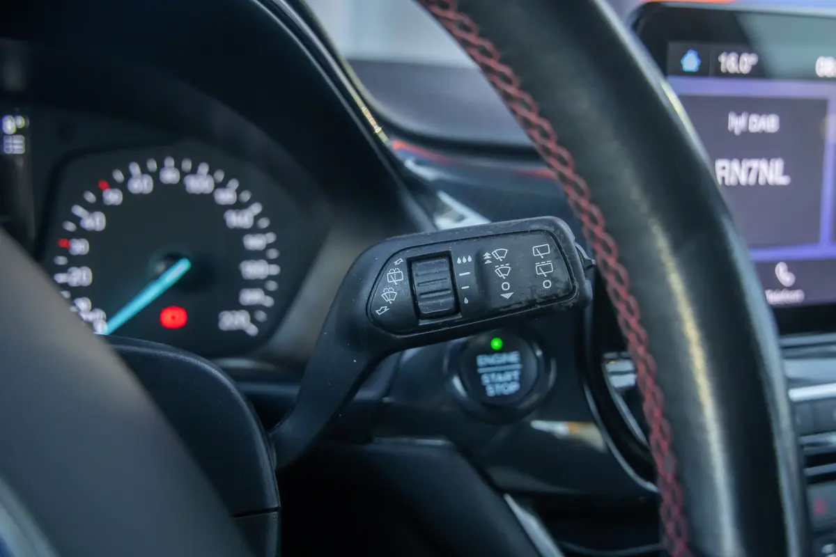 1.0 EcoBoost ST-Line | Trekhaak | Apple Carplay/Android Auto | Cruise control | Parkeersensoren | Airco | Apple Carplay/Android Auto|telefoonintegratie premium | Cruise control | Lichtmetale