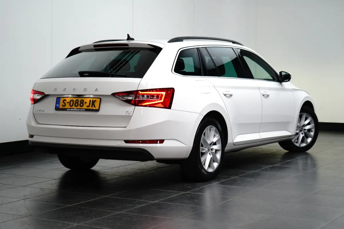 1.4 TSI iV 218PK PHEV DSG-6 Business Edition Plus | PANORAMADAK | STUUR+STOELVERW. | CAMERA | CARPLAY | NAVIGATIE | 18 INCH | CLIMATE CONTROL |