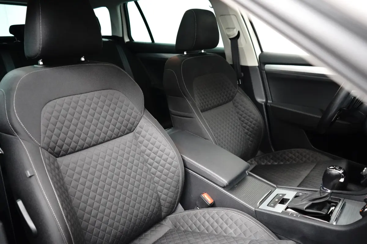 1.4 TSI iV 218PK PHEV DSG-6 Business Edition Plus | PANORAMADAK | STUUR+STOELVERW. | CAMERA | CARPLAY | NAVIGATIE | 18 INCH | CLIMATE CONTROL |