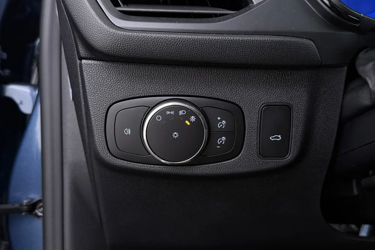 1.0 EcoBoost Hybrid ST Line Style | Panoramadak | CarPlay | Winter Pack | Camera | Adap. Cruise |