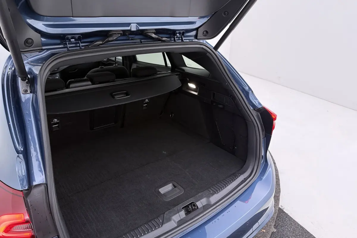 1.0 EcoBoost Hybrid ST Line Style | Panoramadak | CarPlay | Winter Pack | Camera | Adap. Cruise |