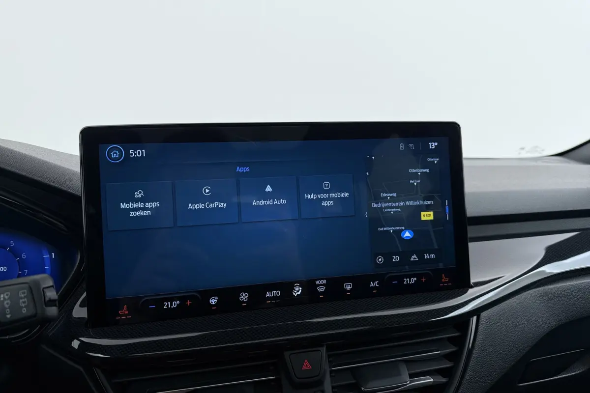 1.0 EcoBoost Hybrid ST Line Style | Panoramadak | CarPlay | Winter Pack | Camera | Adap. Cruise |