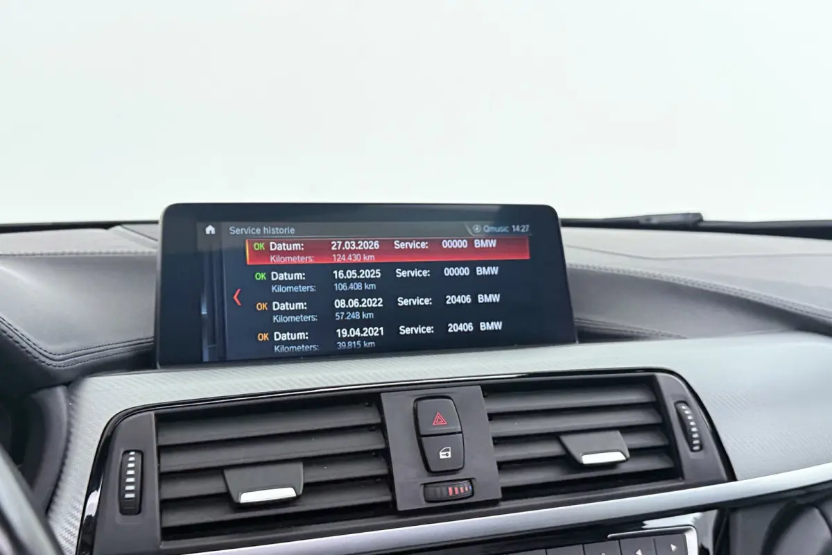 318i High Executive M-Sport | Uitklap Trekhaak | Panoramadak | CarPlay | Harman/Kardon | Stoelverwarming |