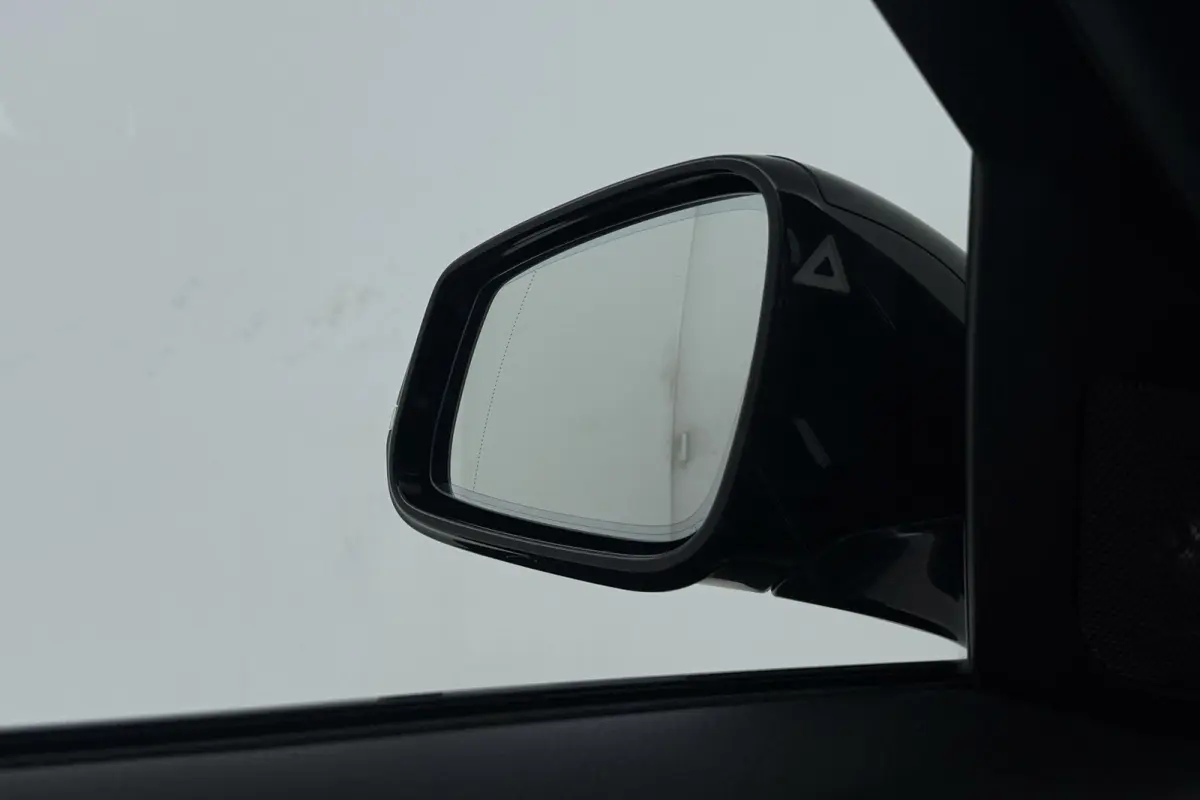 318i High Executive M-Sport | Uitklap Trekhaak | Panoramadak | CarPlay | Harman/Kardon | Stoelverwarming |