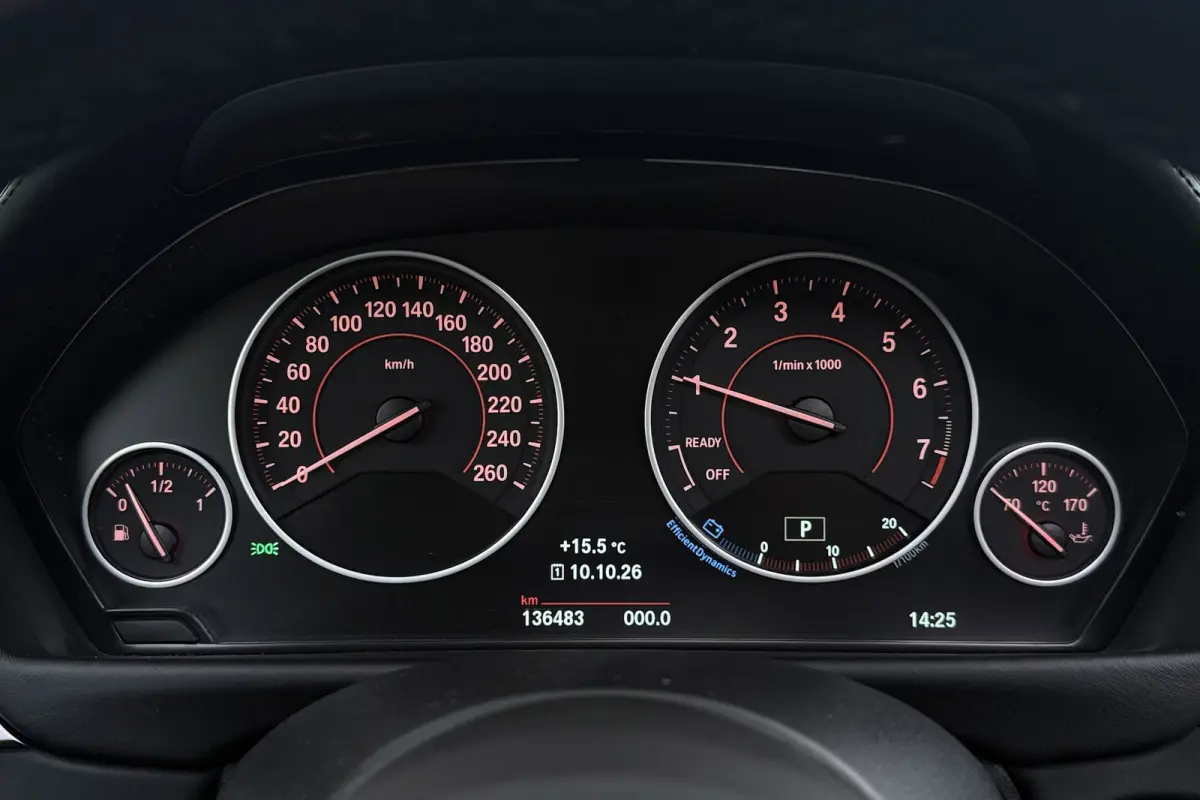 318i High Executive M-Sport | Uitklap Trekhaak | Panoramadak | CarPlay | Harman/Kardon | Stoelverwarming |