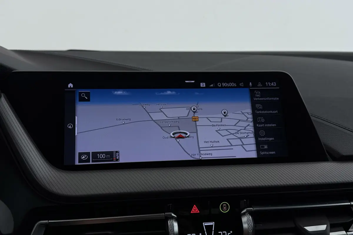 218i Executive Edition M-Sport | Digital Cockpit | Org NL | CarPlay | Camera | Stoelverwarming |