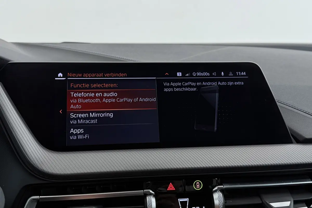 218i Executive Edition M-Sport | Digital Cockpit | Org NL | CarPlay | Camera | Stoelverwarming |