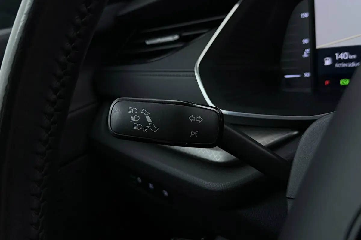 1.0 e-TSI Business Edition | Digital Cockpit | CarPlay | Navigatie | PDC | Adap. Cruise |
