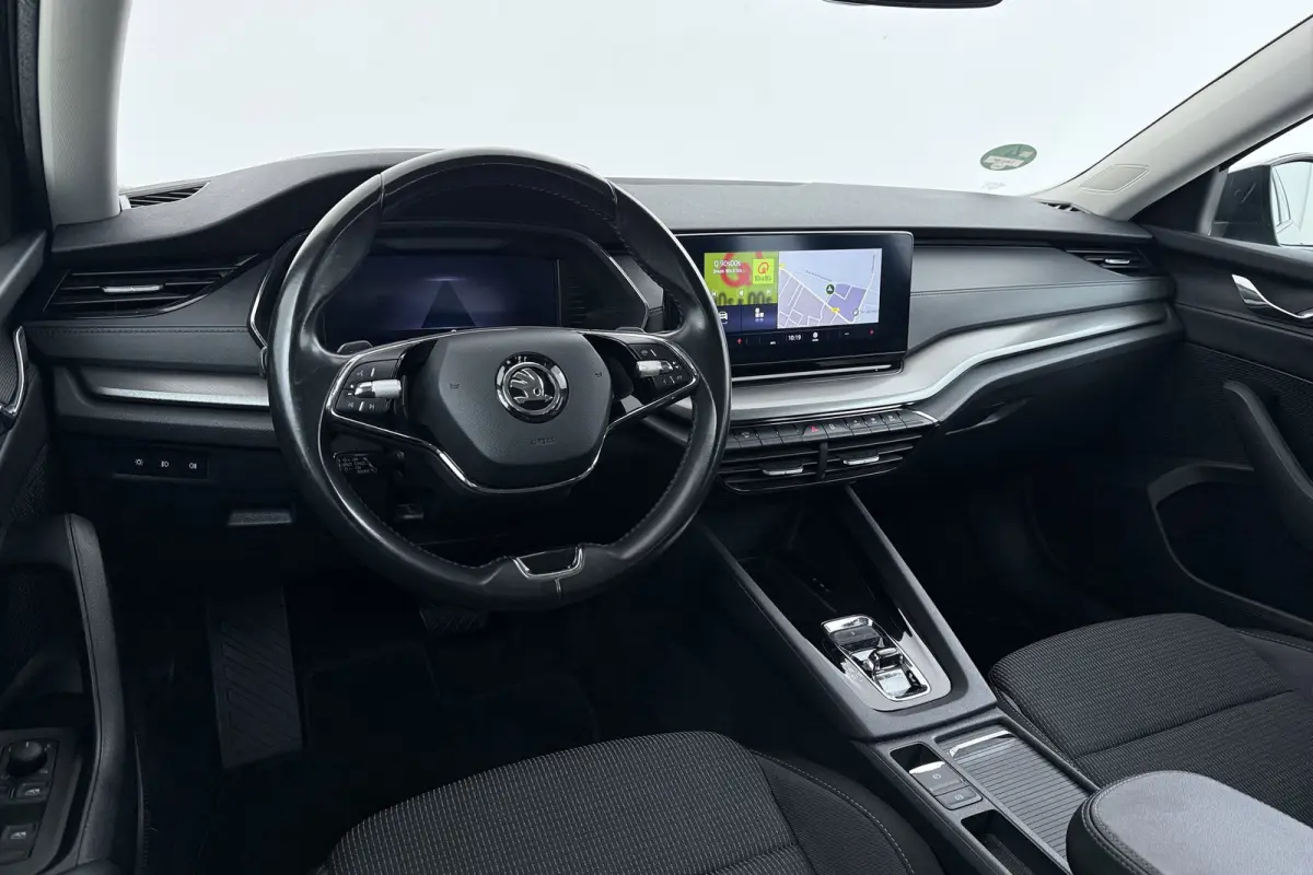 1.0 e-TSI Business Edition | Digital Cockpit | CarPlay | Navigatie | PDC | Adap. Cruise |