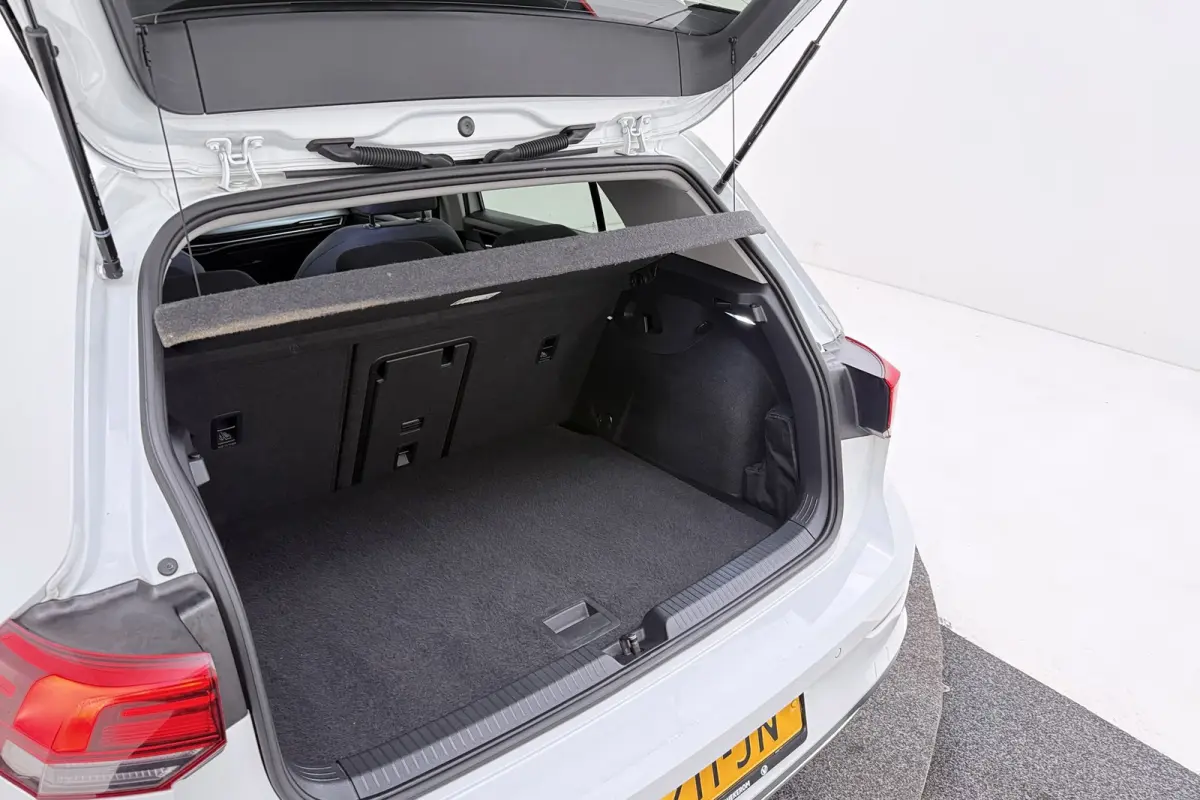 1.5 TSI Active | 150 PK | Digital Cockpit | CarPlay | Stuur-/Stoelverwarming | Adap. Cruise |