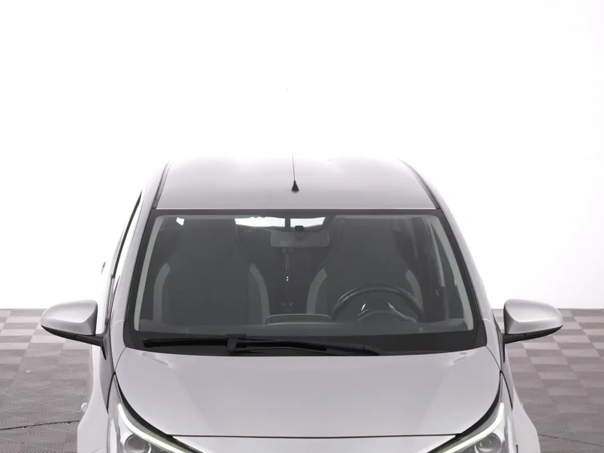 1.0 VVT-i x-play | AIRCO | CAMERA | CARPLAY !