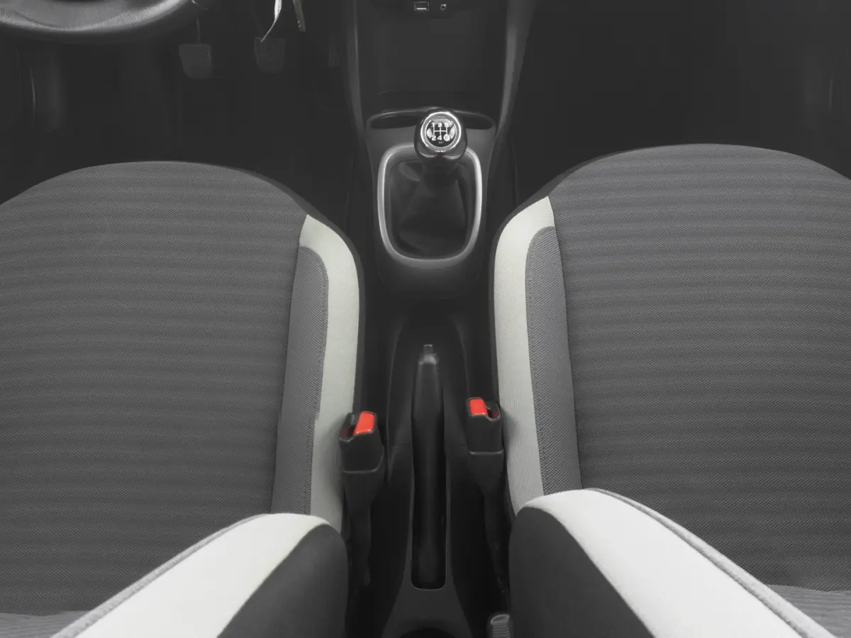 1.0 VVT-i x-play | AIRCO | CAMERA | CARPLAY !