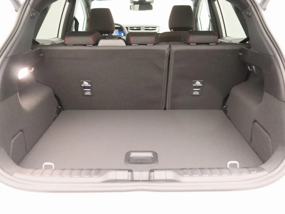 1.0 EcoBoost ST-Line | UIT VOORRAAD LEVERBAAR | Winter Pack | Keyless Entry | Elektrische achterklep |